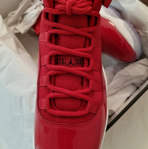 Jordan 11\'s Win like 82 & Win like 96